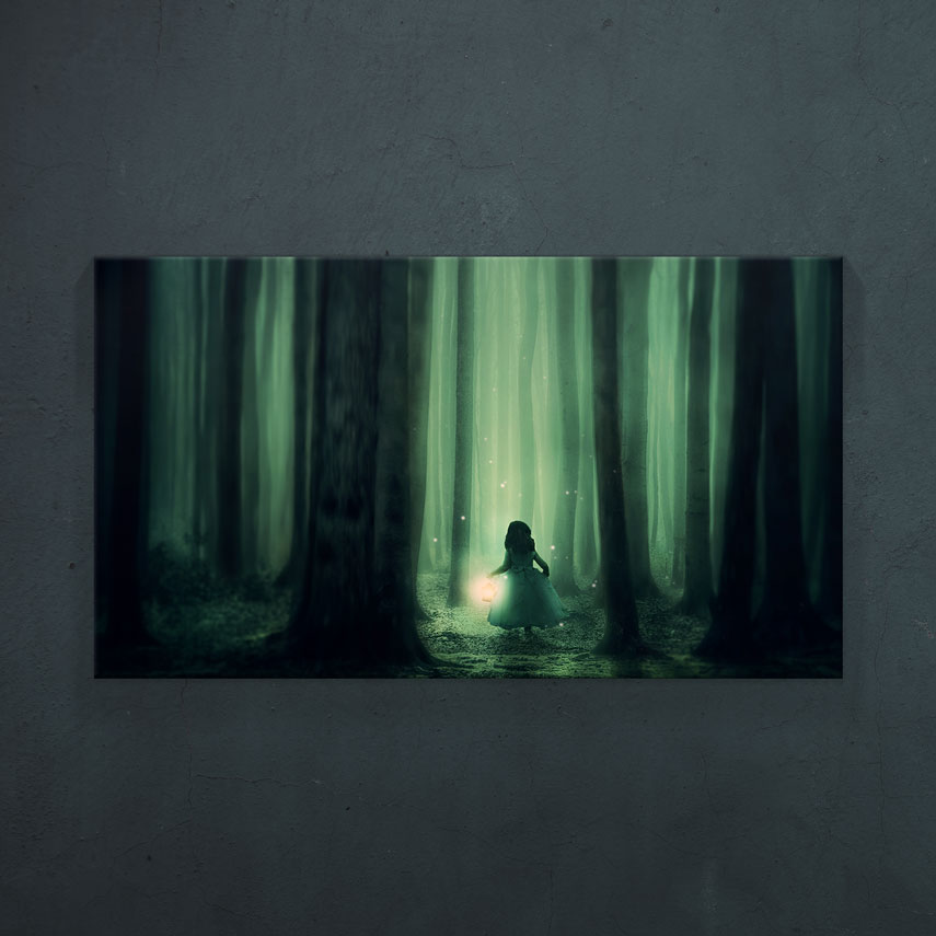 Tablou canvas Fetiță în pădure- Pepanza.ro